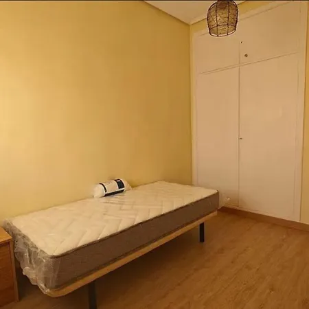 Apartamento Paola Bizkaia דירה *